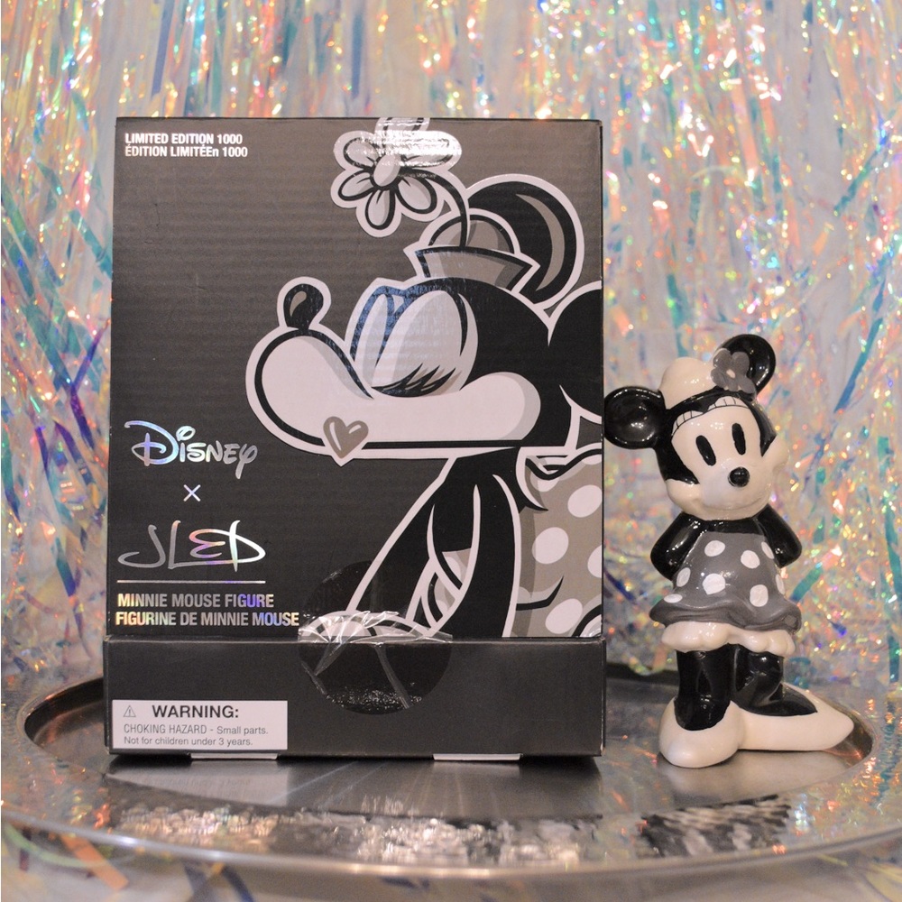 JLED X DISNEY Minnie Black & white vinyl figurine